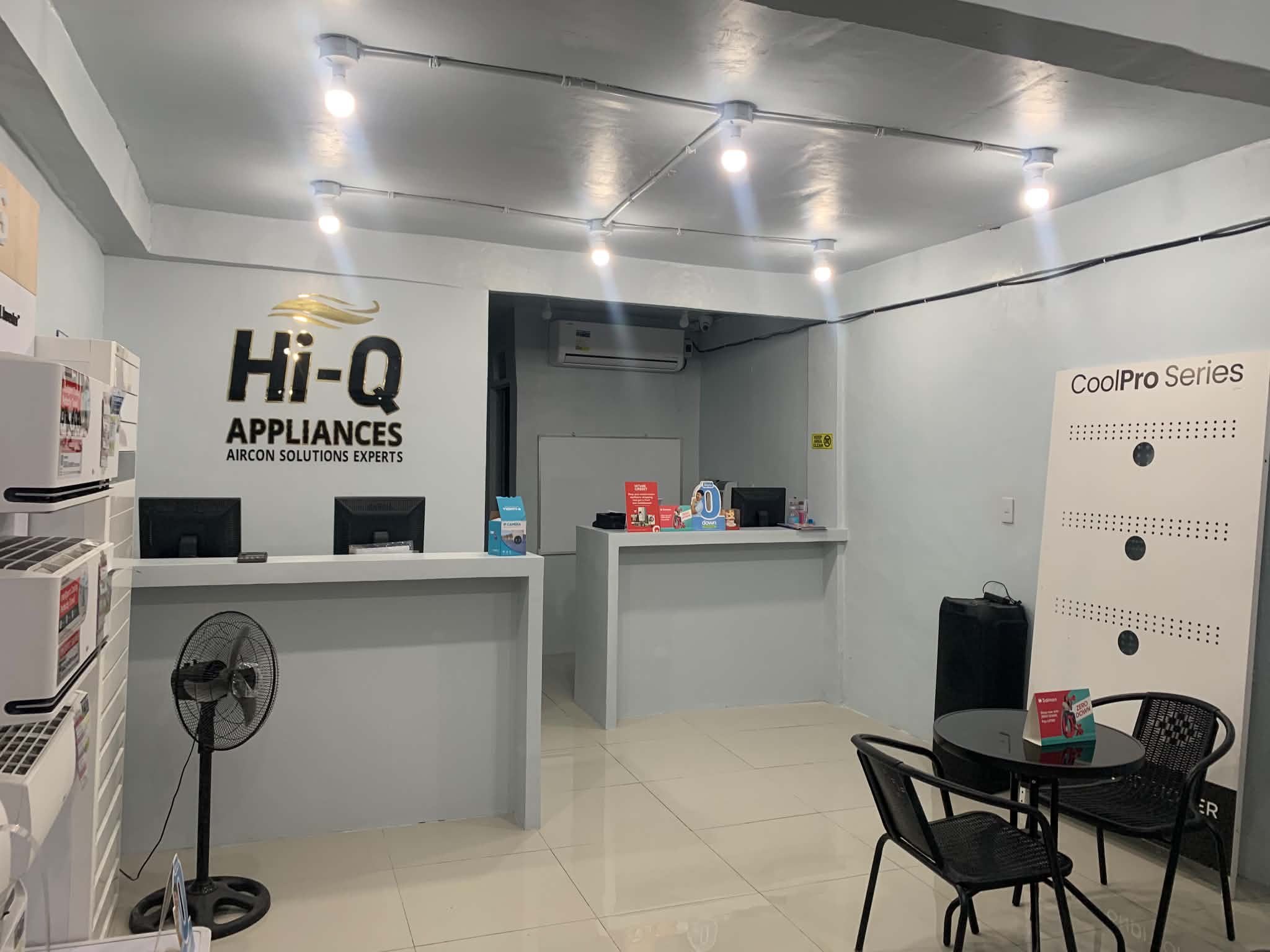 Hi-Q Store Interior